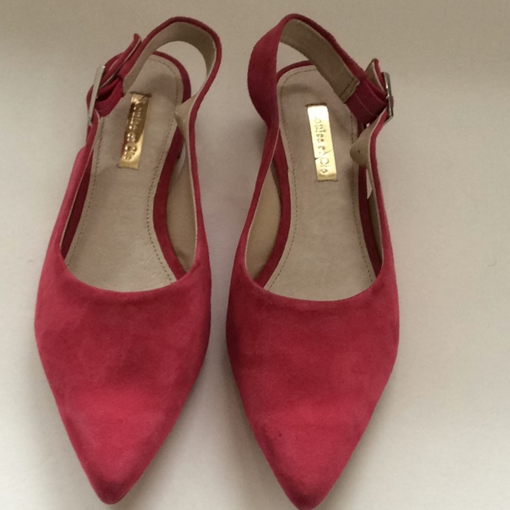 Pink leather sandals